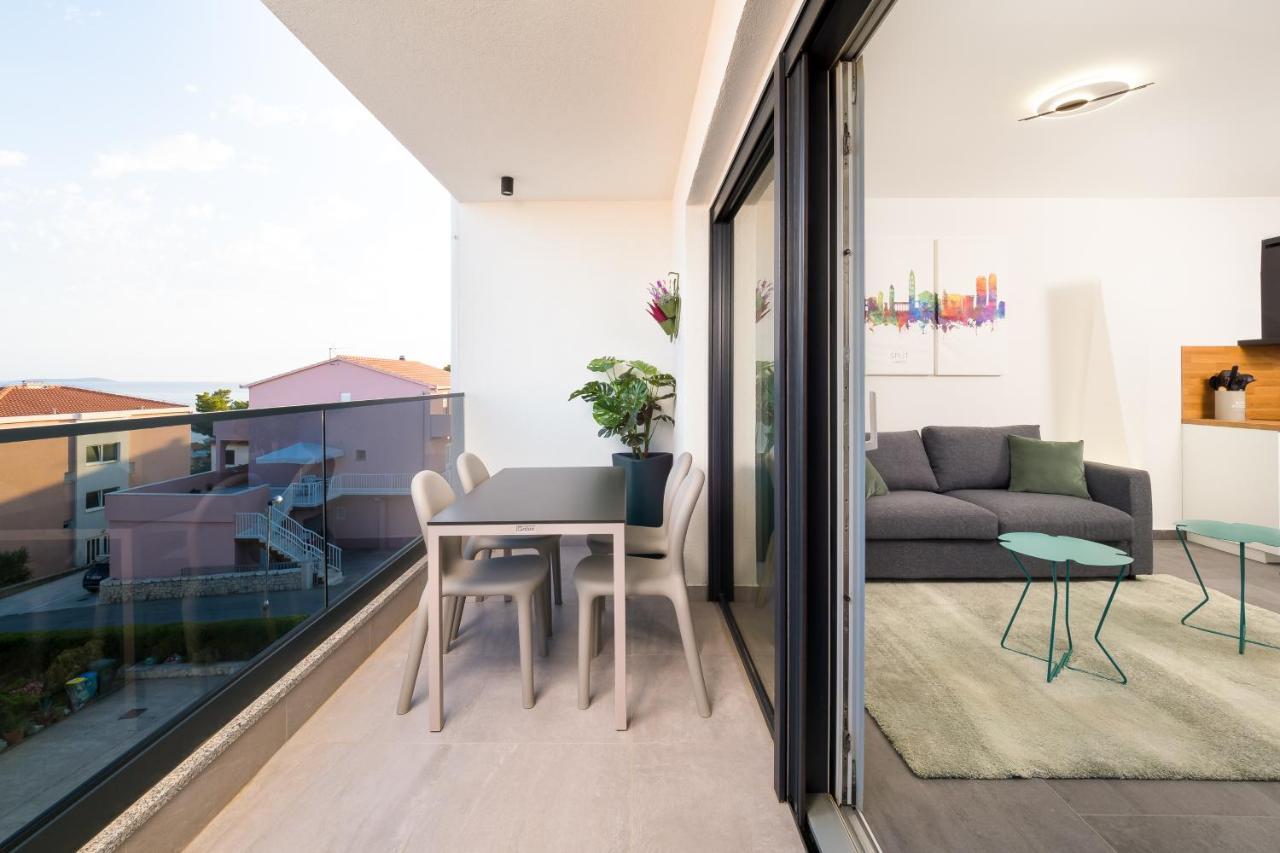 Luxury Apartment- Balcony- Private Rooftop And Jacuzzi- Common Pool โตรกีร์ ภายนอก รูปภาพ